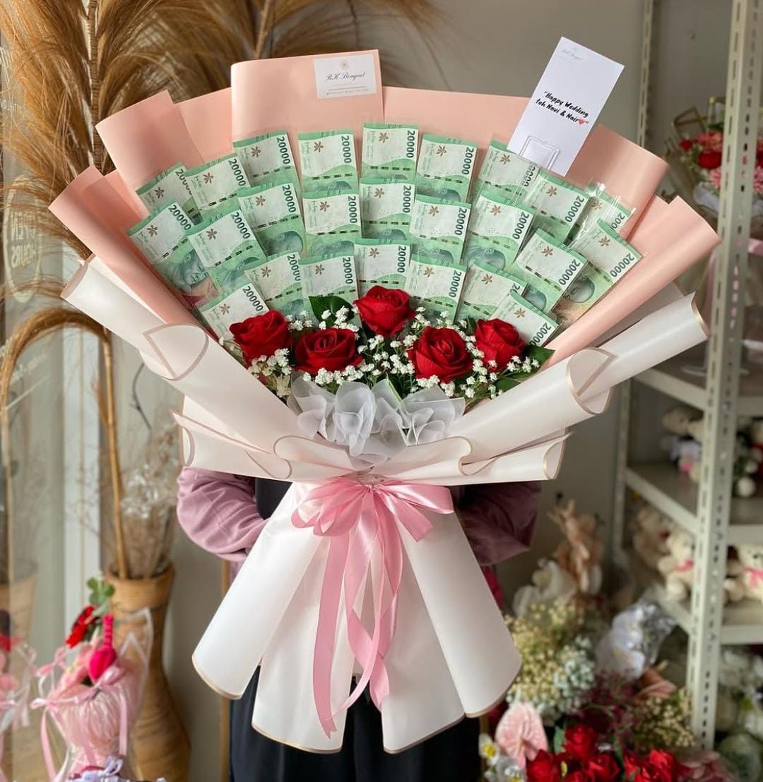 Minty Pink Money Bouquet
